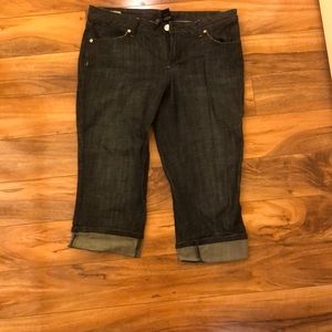 Jean Capris (hit a little below knee)